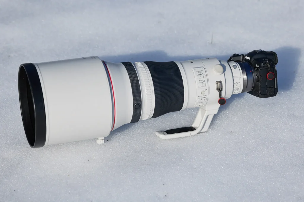 Canon RF 400mm F2.8 L IS USM Lens on the snow