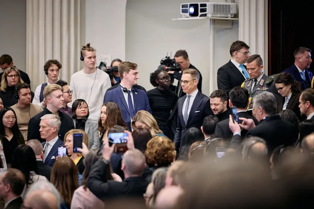 President of Ukraine Volodymyr Zelenskyy and President of the Republic of Finland Alexander Stubb arriving to the Great Hall at the University of Helsinki